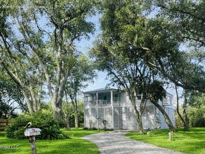 8304 Belle Fontaine Dr, Ocean Springs, MS, 39564