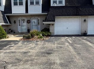 601 Wellington Dr, Dyer, IN 46311