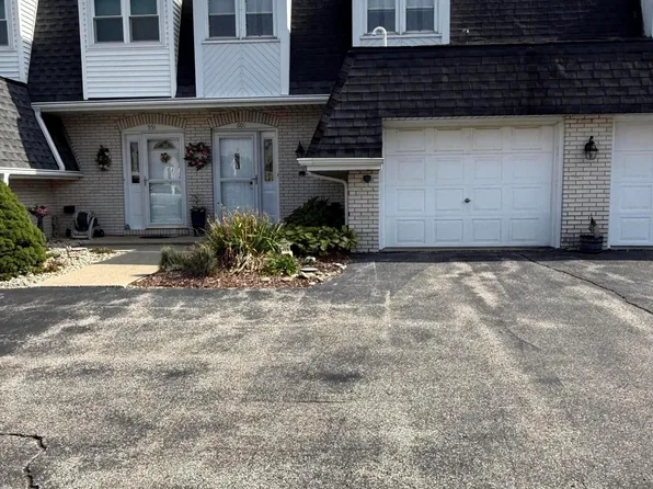 601 Wellington Dr, Dyer, IN 46311