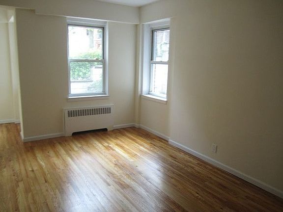 5th image of 280 Collins Ave APT 1C