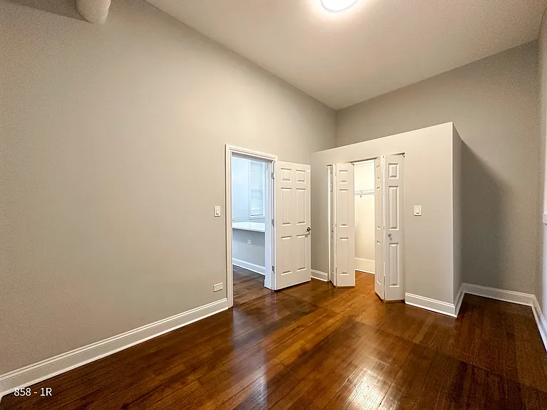 858 N. Wood St./1811 W. Iowa St. — Photo 5