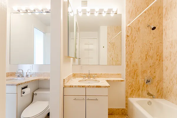 Rented by CORE | media 12