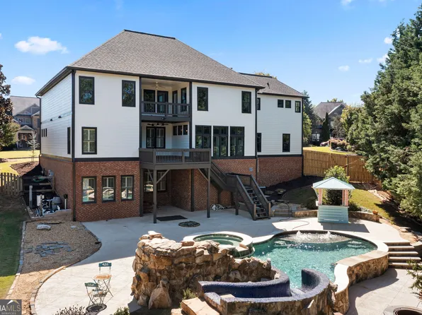 5 Greywood Ln, Cartersville, GA 30120