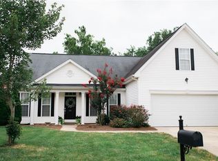 1911 Pavilion Dr, Whitsett, NC 27377