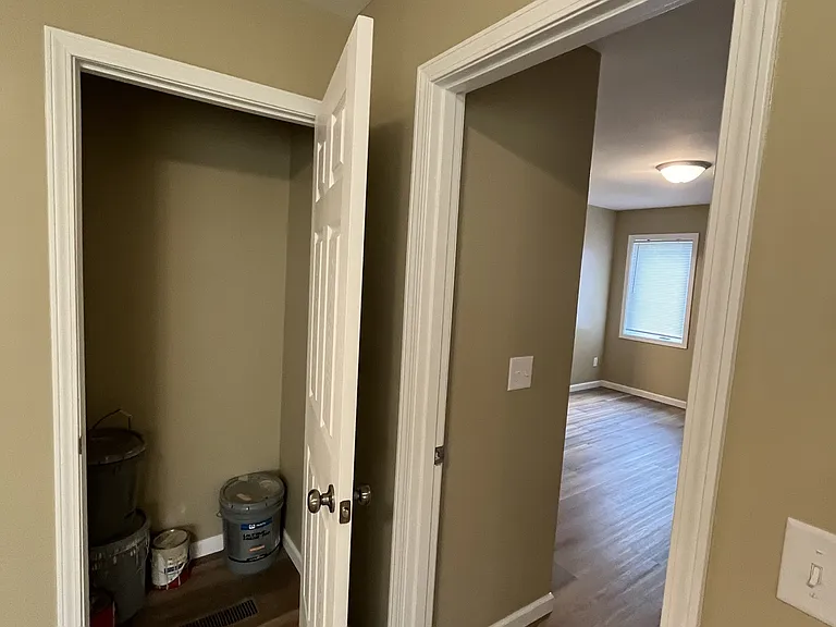425 Paul Ave — Photo 25