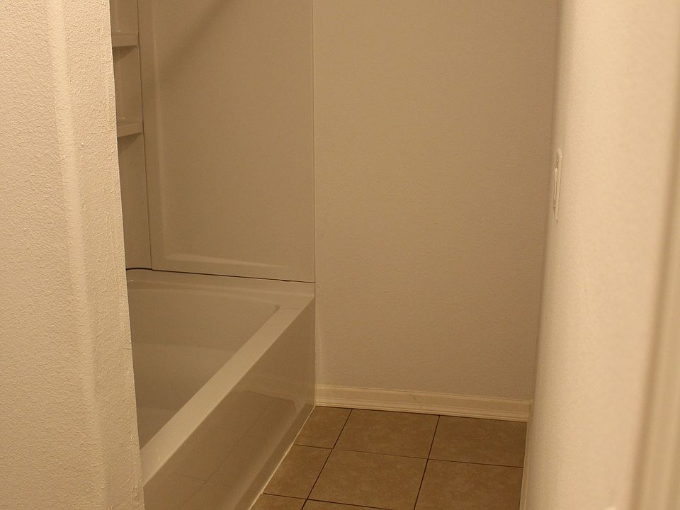 1st image of 1164 Regina Ln