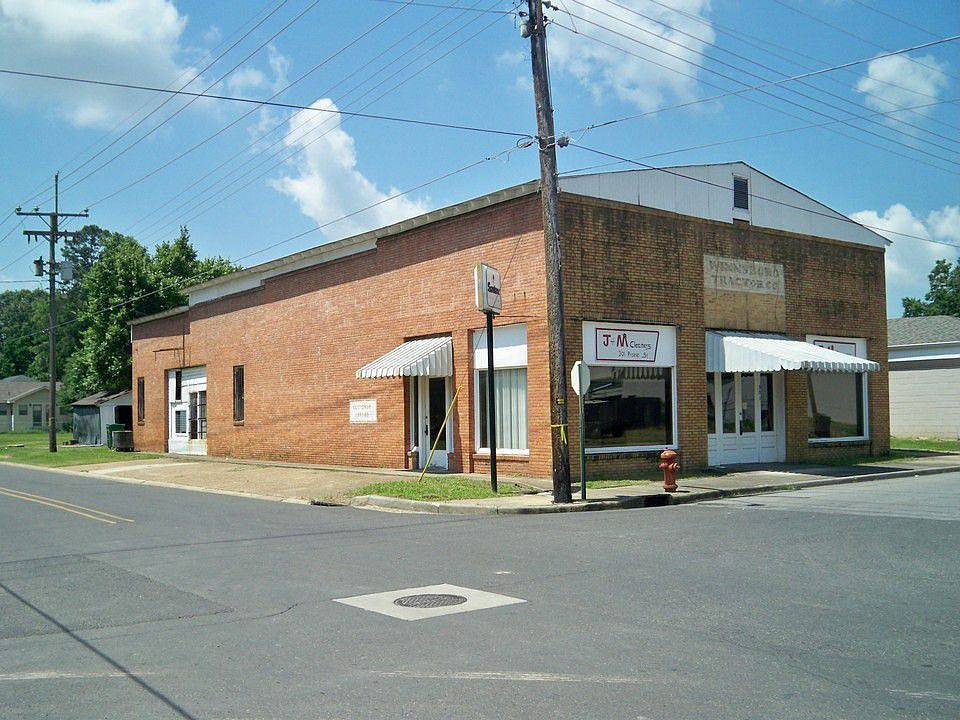 2nd image of 301 Prairie St