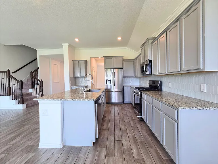 4826 Albany Ridge Ln — Photo 3