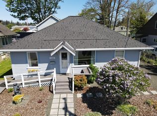 1308 3rd St, Tillamook, OR 97141