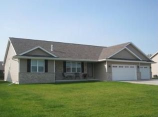2336 Berkley Rd, De Pere, WI 54115