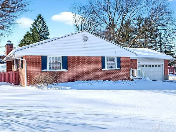 3rd image of 2612 Marigold Dr