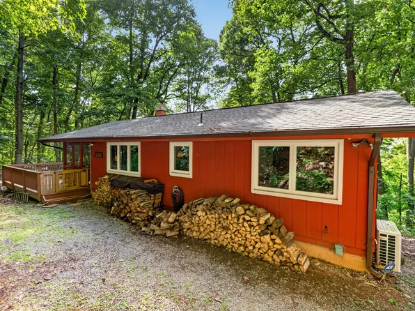 261 Rocky Spring Ln, Linden, VA 22642