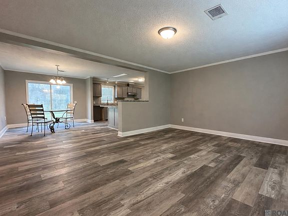 2nd image of 18398 Magnolia Est