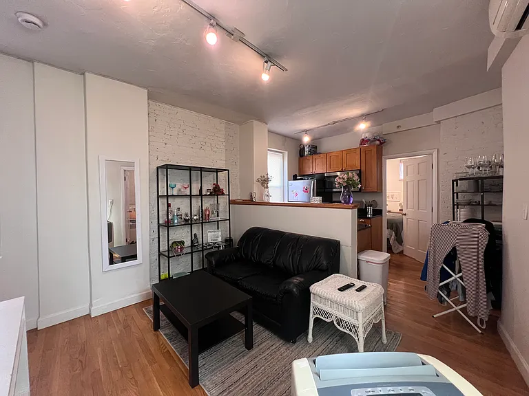 35 N Margin St #2 — Photo 10
