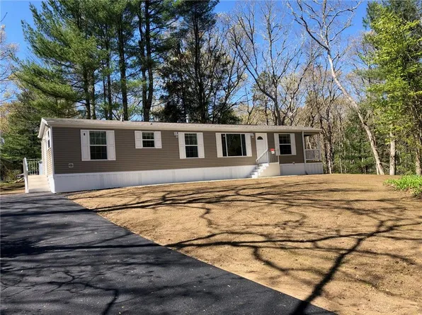 6 Jacob Perry Dr, Charlestown, RI 02813