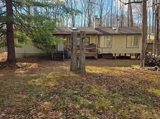 204 Pontiac Path, Pocono Lake, PA