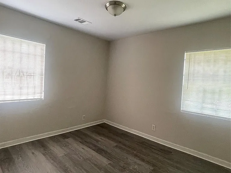 10509 Fairland Dr — Photo 6