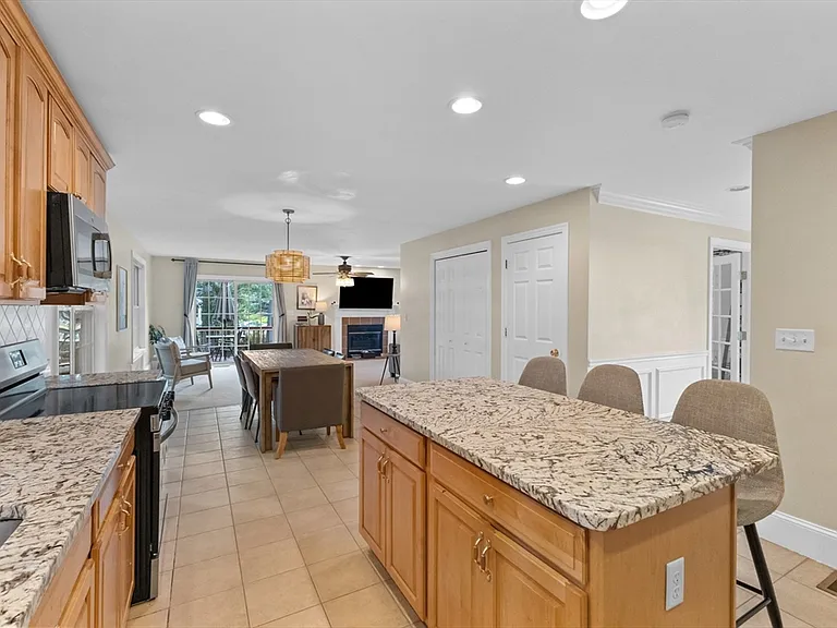 284 S Quinsigamond Ave #284 — Photo 12