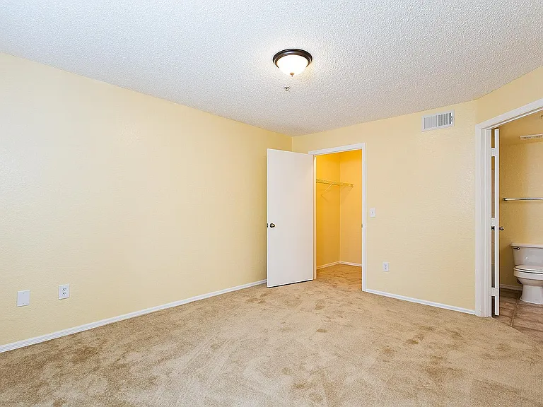 2202 Key West Ct #634 — Photo 10