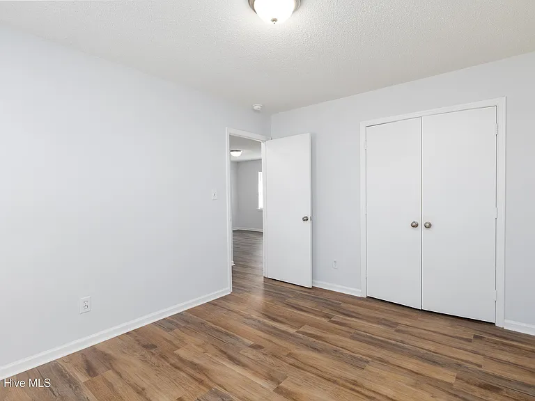 2322 Indian Dr #B7 — Photo 18