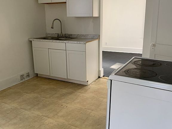 5th image of 741 Kendall Ave #2