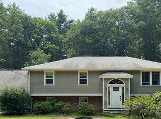 8 Tucker Rd, Norfolk, MA 02056