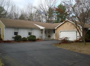 40 Carriage Rd, Chicopee, MA 01013
