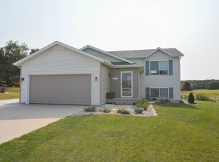 4271 Trumpeter Dr SE, Rochester, MN 55904