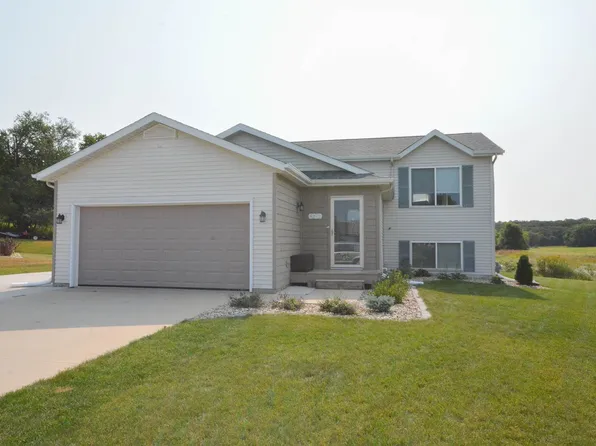 4271 Trumpeter Dr SE, Rochester, MN 55904