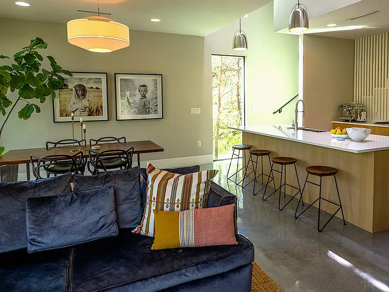 1327 Bonham Ter #D — Photo 4