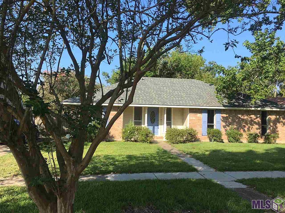 1st image of 970 Ponderosa Dr