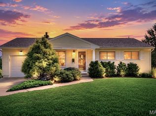 1064 Barry Ct, Saint Louis, MO 63122