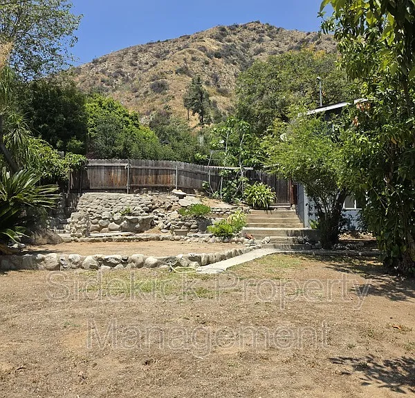 730 Orange Dr — Photo 35