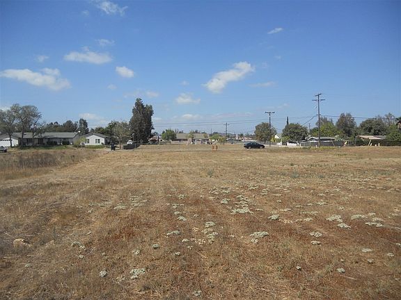 3rd image of 2504 Raymond Ave