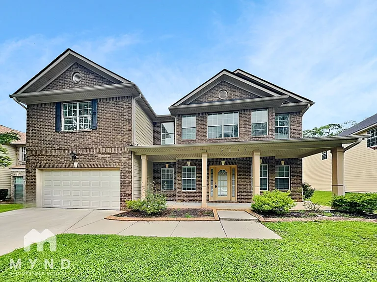 216 Allegrini Dr — Photo 1