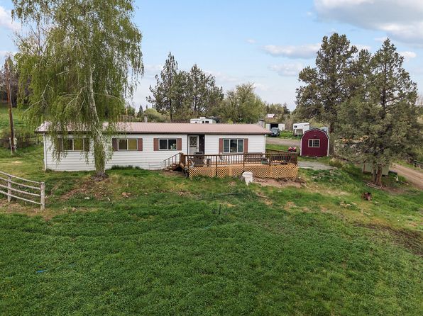 220 School House Dr, Dayville, OR 97825