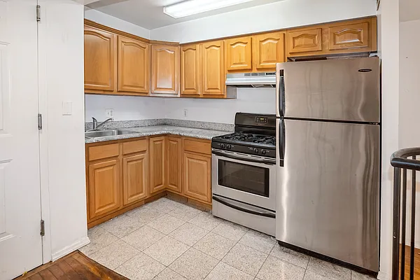 Rented by Douglas Elliman | media 21