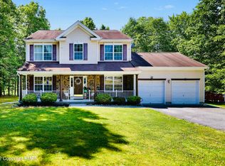 1108 Appleby Ct, Bushkill, PA 18324