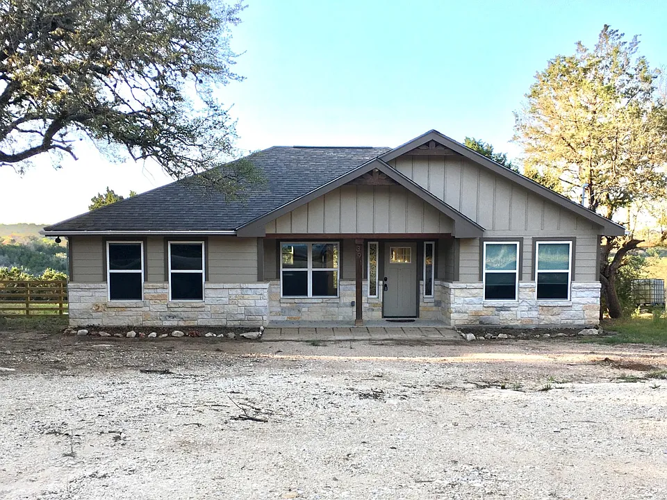 391 Windy Hill Dr