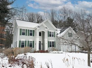 19 Sydney Dr, Essex Jct, VT 05452