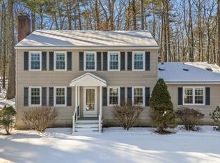 16 Sage Ct, Goffstown, NH 03045
