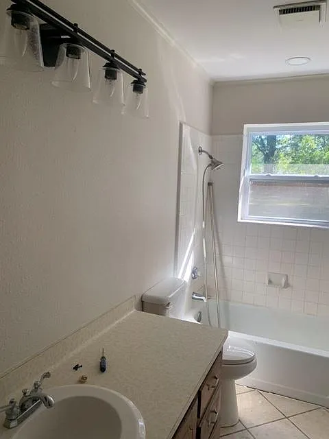 3 bed, 1536 sqft, $1,595 — Photo 3