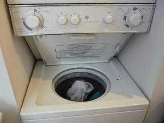 Rented by Picture Realty Inc. | media 6