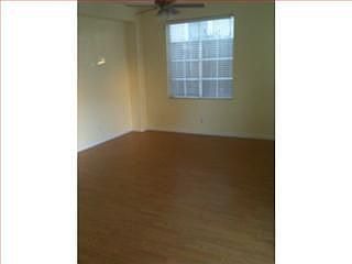 2nd image of 19 Vista Verde Cir