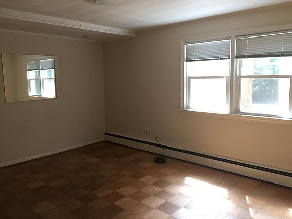 2/2 bedroom in basement