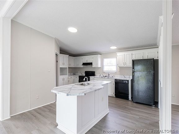 5th image of 2919 Donegal Dr