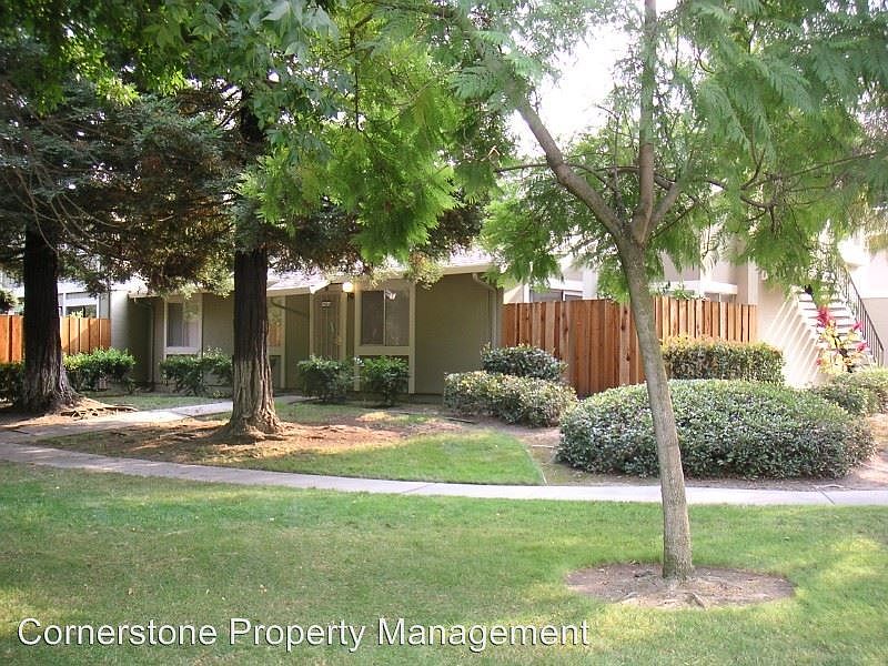 1st image of 946 Summerside Dr Unit A