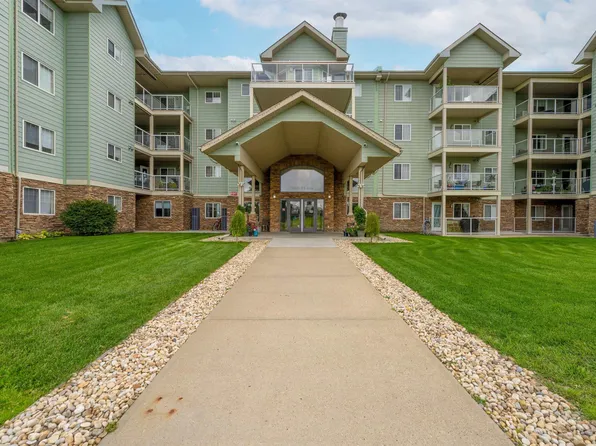 9995 93rd Ave #211, Fort Saskatchewan, AB T8L 1N5