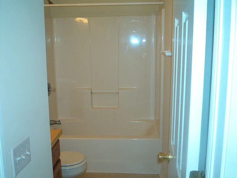1023 Butler Ln — Photo 2