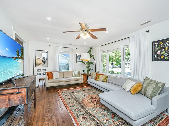 5th image of 1155 Camden St